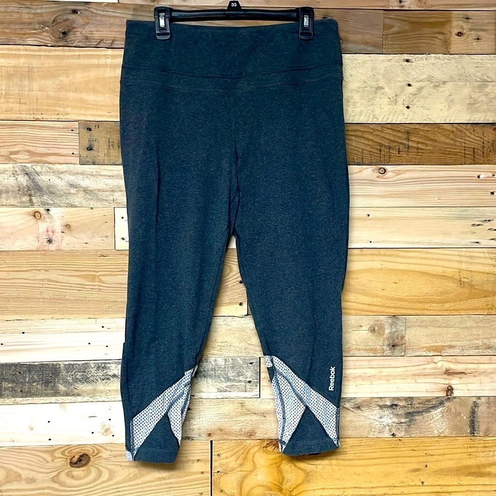 Reebok size XL gray and white workout leggings